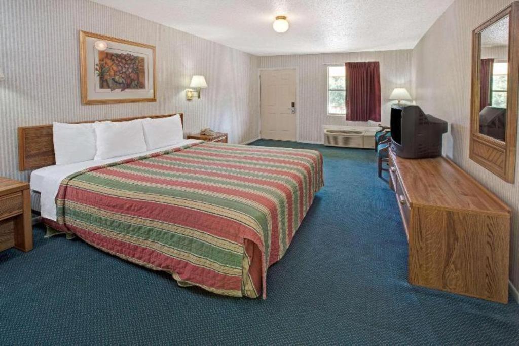 Knights Inn South Houston Tx 외부 사진